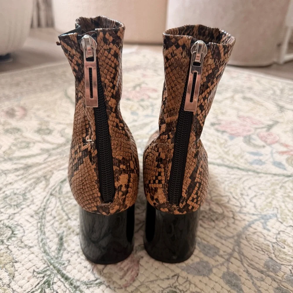 Zara ankle booties